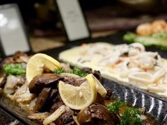 -大中华希尔顿酒店-念自助餐·嗨啤·小龙虾