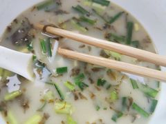 -什家婆乌鸡米线(阳光街店)