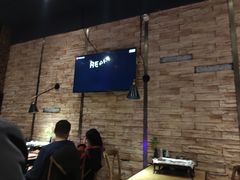 -何师烧烤·香辣蟹·川菜·30年老品牌(太古里旗舰店)