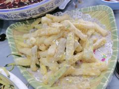 -老码头黑皮肘子锅包肉熏酱水饺(文政街店)