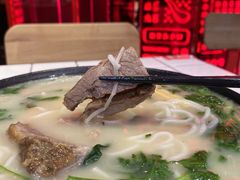 -肥汁米蘭香港米线(长宁来福士店)