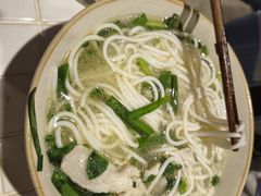 -粉八·云南米线·建水烧烤(常熟路店)