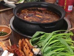 -灌县老妈砂锅串串香(万科红生活广场店)