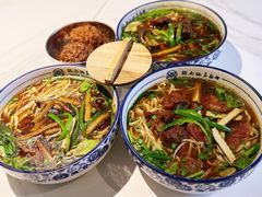 -镇南锅盖面馆(解放路店)