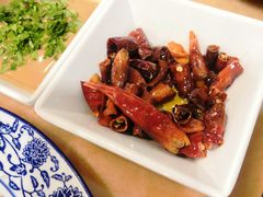 爆肚配辣椒-吴记百姓菜馆·北京菜·烤鸭(故宫店)