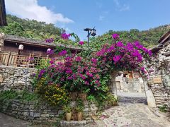 -高荡千年布依古寨旅游景区