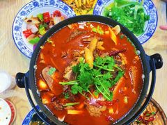 -江城燕子大排档(江汉路步行街店)