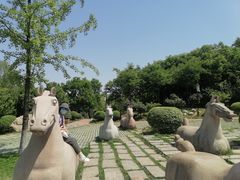 -鹦鹉寺公园