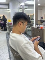 -苏豪路易士·嘉玛发廊