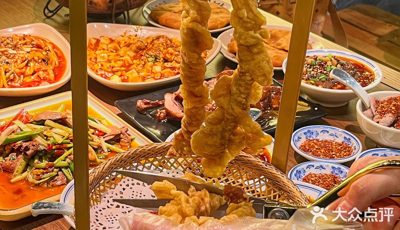西安这碗油泼辣子冰粉，我先干为敬了！ 