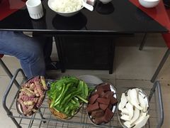 -老石黑山羊毛驴肉火锅(金凯广场店)