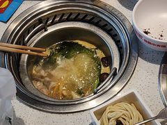 -龍歌自助小火锅(芝罘万达店)