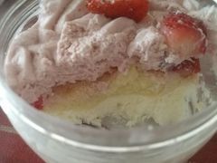 草莓罐子-丁香西饼屋(桂林路店)