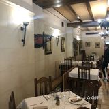 这家餐厅就在Cuevas