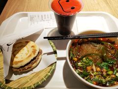 酸梅汤-白起肉夹馍