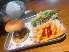 -HUZI虎滋精酿餐吧(京西大悦城店)