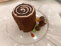 招牌树根蛋糕-莫斯科餐厅