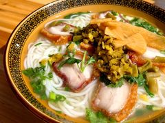 -肇兴特色牛肉粉