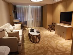 -青岛天瑞星空酒店