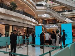 -lululemon(上海浦东IFC店)