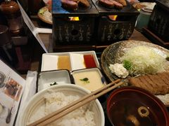 -牛かつもと村(原宿店)
