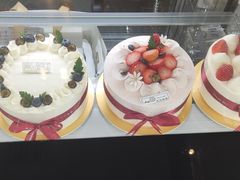 -花花卷卷·鲜食蛋糕(静安久光百货店)