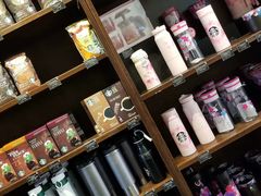 零售区-星巴克臻选(北京世贸天阶店)
