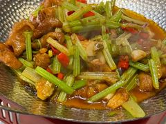 -鑫巴蜀小镇 · 水煮鱼专研店(玉桥店)