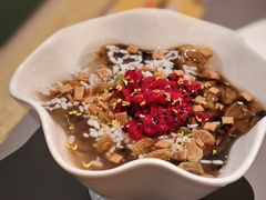荷田冰粉-桂满陇·手作小笼包&江南叫花鸡(中山公园店)