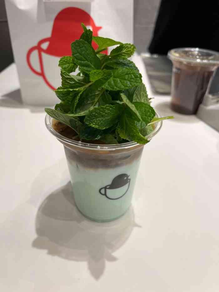 birdie cup coffee 小鸟杯(长宁来福士店"2020.10.08 小伙伴@izak.