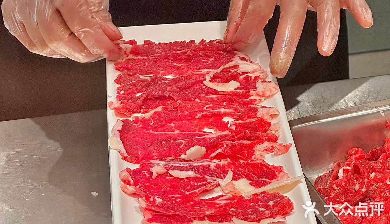 天花板级别现切牛肉火锅 真的太好吃啦