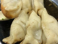 -黄阿姨锅贴大王(万航渡路店)