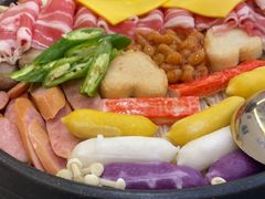 -豚妈妈汤饭·部队锅(南京东路店)