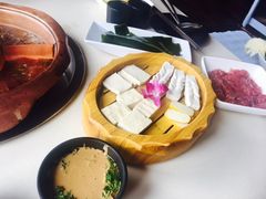 -滇釜火锅·能喝汤的火锅(车公庄店)