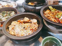 -云海肴·汽锅鸡·云南菜(天山百盛优客店)