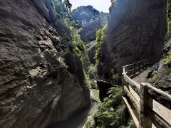 -龙水峡地缝景区
