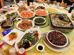 -鹏城人家海鲜酒家·23年老字号(较场尾店)