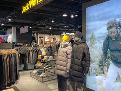 -燕莎奥特莱斯购物中心