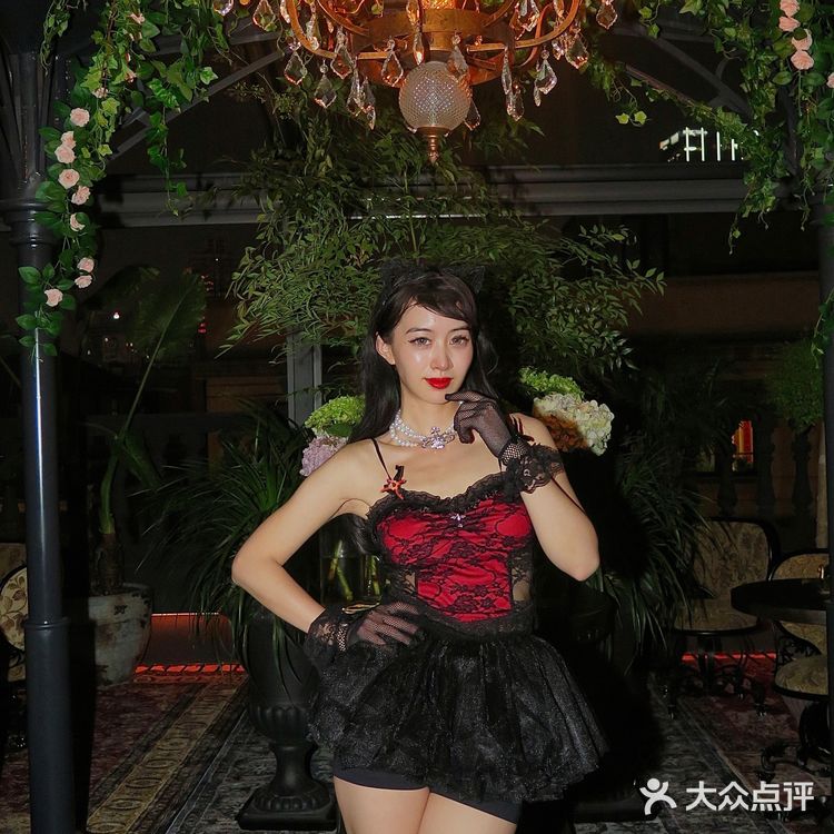 BU CASTLE｜外滩首家暗黑古堡西餐厅🏯