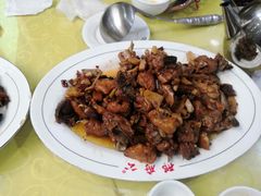 -雪野鱼头大王邢府公老店(雪野湖店)