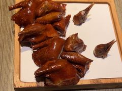 红烧乳鸽-汤城小厨•粤菜•靓汤(望京凯德mall店)