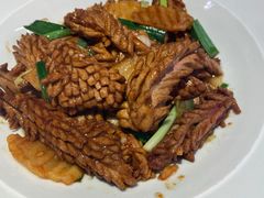 -闫府私房菜·老字号(恒隆店)