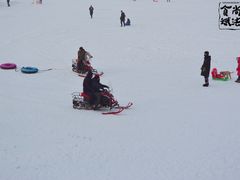 -人民防洪胜利纪念塔