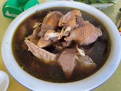 -卿园芳远·正宗石鼓白鸭汤