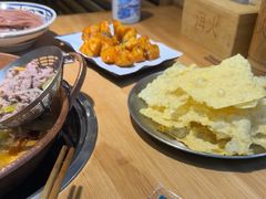 -洱火云南酸菜牛肉火锅(石景山当代商城店)