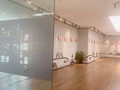 -漕河泾街道图书馆(漕河泾社区文化活动中心店)