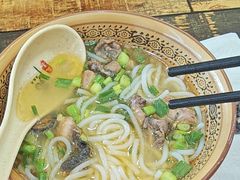 -正宗李家土鸡米线店