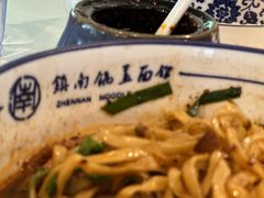 -镇南锅盖面馆(解放路店)