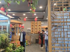 大堂-铁锅炖灶台鱼老三炖鱼馆