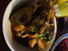 -琥珀老六龙虾(四里河店)